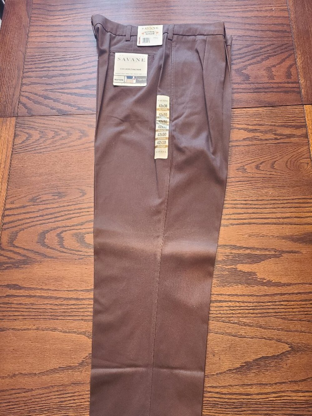 NWT Savane Motion Comfortable Waistband Brown Pleated Cuffed Dress Pants 42Wx30L